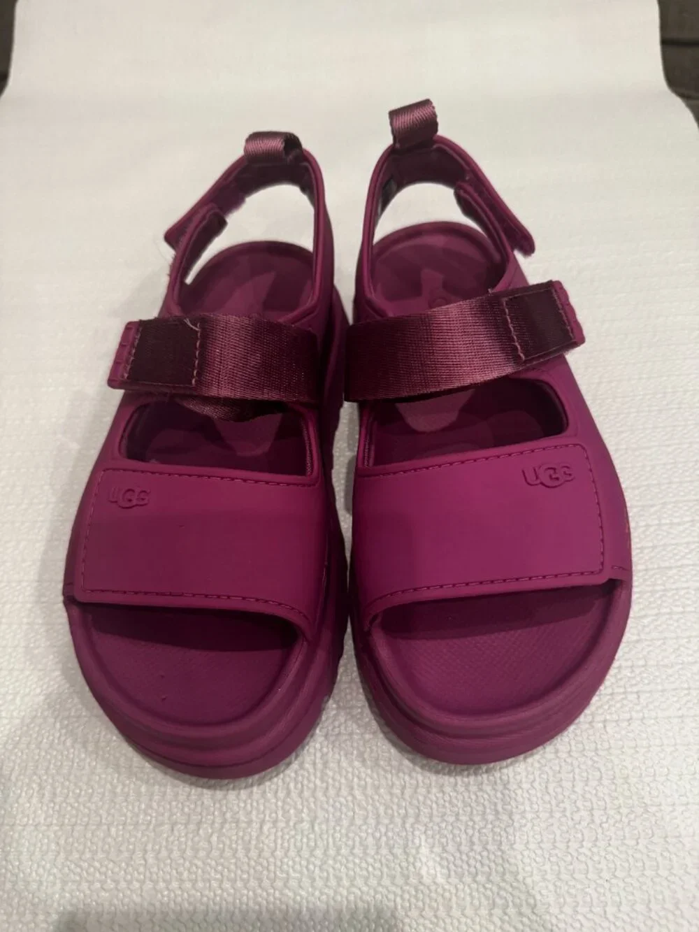 UGG Kids Platform Sandals Size 1 Magenta Purple